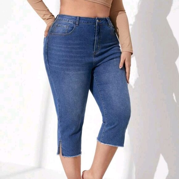 🔥$5/$25 Split Raw Hem Skinny Capri Jeans - Picture 1 of 5